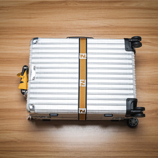 フェンディ×RIMOWA フェンディスーパーコピー スーツケース yellow 33L フェンディ リモワ